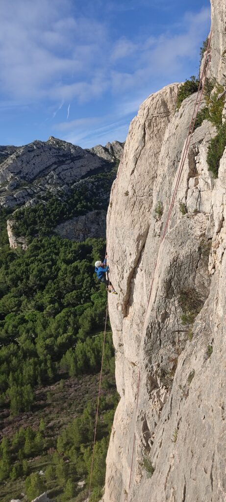 Salle-d'escalade-Marseille-Sud-falaise