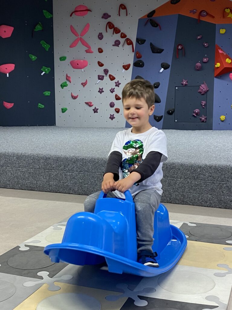 Belfort-salle-escalade-enfant