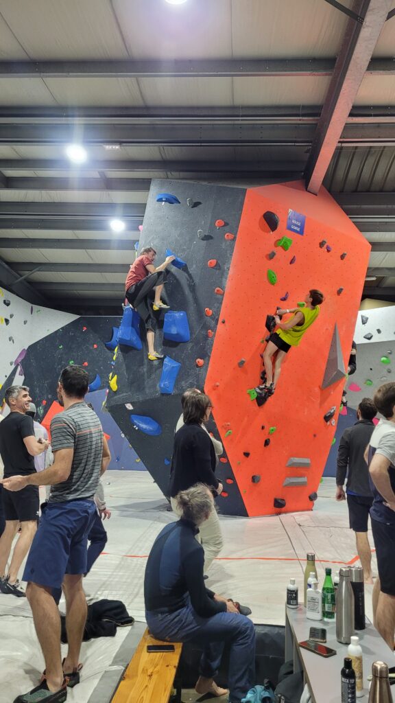 Salle-escalade-Lyon-Beynost-rouge-gorge-2