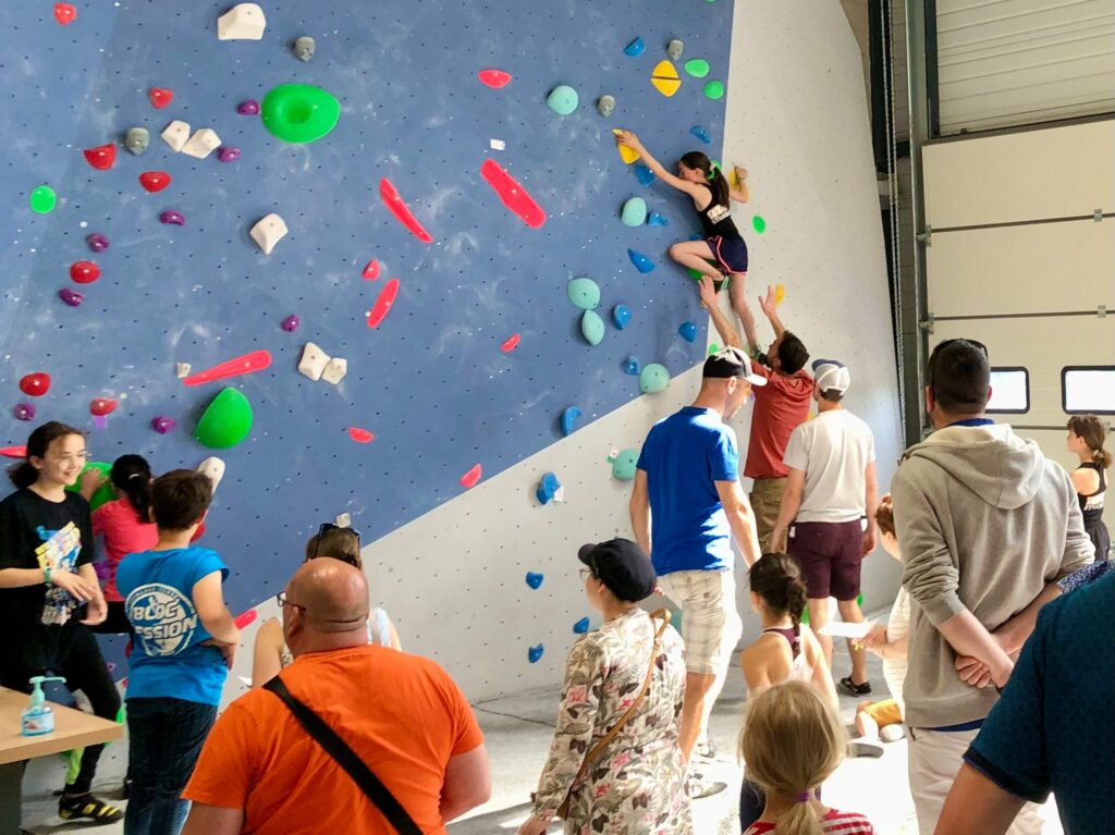 Strasbourg-Illkirch-salle-grimpe-groupe