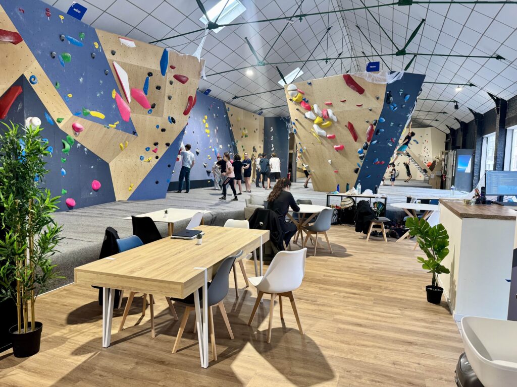 Salle-escalade-rouen-zone-chill-min